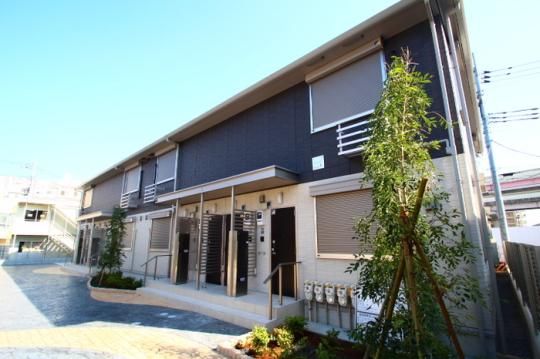 �����s������Z���S���ڂ̃A�p�[�g�̌����O��