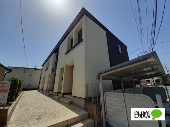 �����s������ɋ��R���ڂ̃A�p�[�g�̌����O��