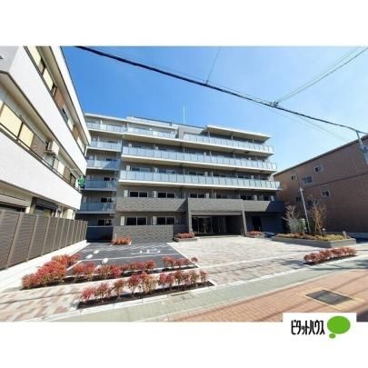 �����s�����搼�V��h���P���ڂ̃}���V�����̌����O��