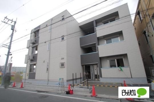 �����s�����搼�����Q���ڂ̃A�p�[�g�̌����O��