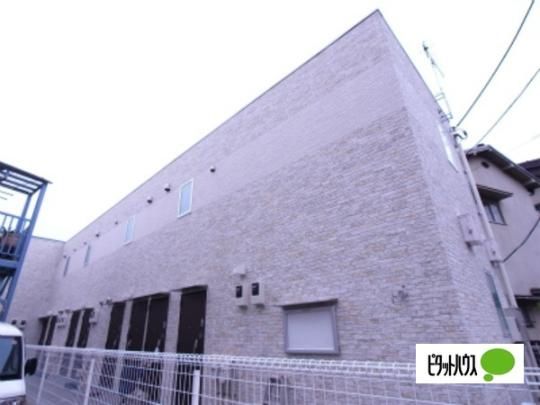 �����s������֌��Q���ڂ̃A�p�[�g�̌����O��