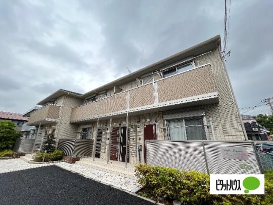 �����s������~���P���ڂ̃A�p�[�g�̌����O��