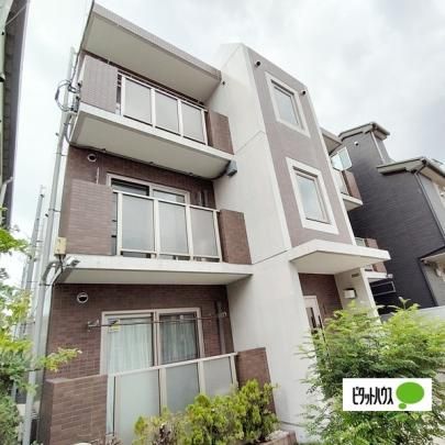 �����s������Ԕ��U���ڂ̃}���V�����̌����O��