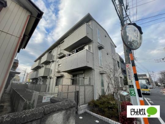 �����s������]�k�S���ڂ̃A�p�[�g�̌����O��