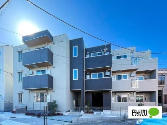 �����s�������Q���ڂ̃A�p�[�g�̌����O��