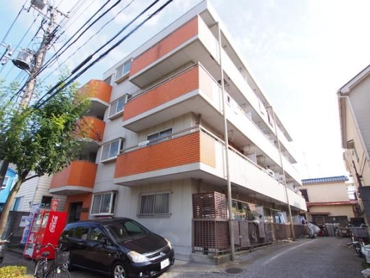 �����s�������Ԕ��S���ڂ̃}���V�����̌����O��