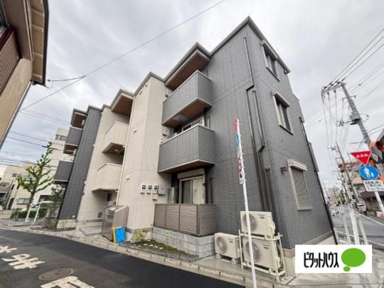 �����s������I���R���ڂ̃A�p�[�g�̌����O��