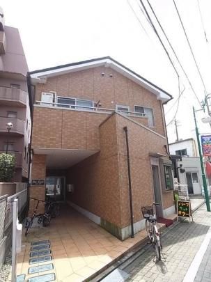 �����s�������R���ڂ̃A�p�[�g�̌����O��