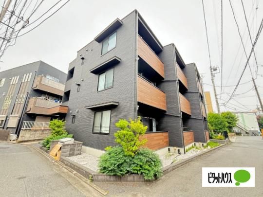 �����s������֌��R���ڂ̃A�p�[�g�̌����O��