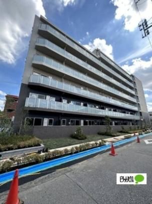 �����s������M���R���ڂ̃}���V�����̌����O��