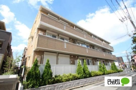 �����s������ے˒��̃A�p�[�g�̌����O��