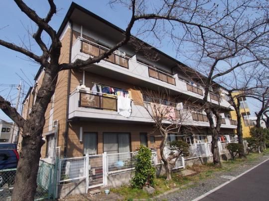 ��ʌ������s����S���ڂ̃}���V�����̌����O��