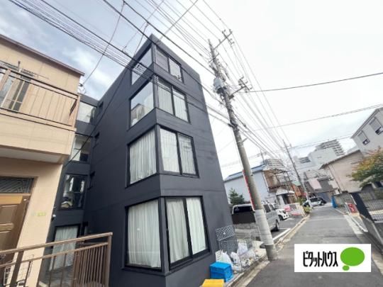 �����s�����搼�V��h���R���ڂ̃A�p�[�g�̌����O��