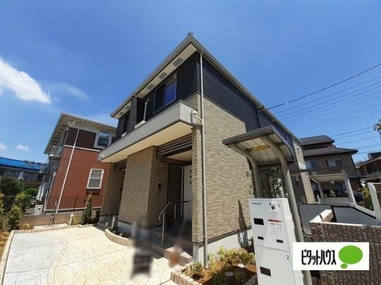 �����s������Ð�J�{���Q���ڂ̃A�p�[�g�̌����O��