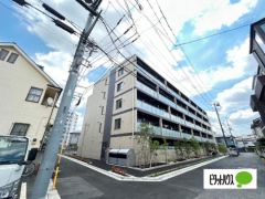 �����s�������Q���ڂ̃}���V�����̌����O��